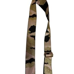 🎸 Adjustable Glitter Camo Purse Guitar Strap – 41